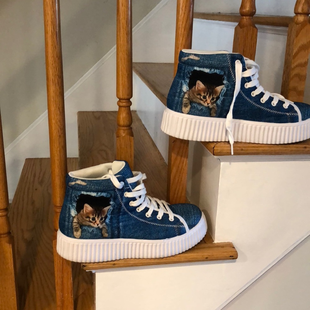 Denim high top  for animal lovers